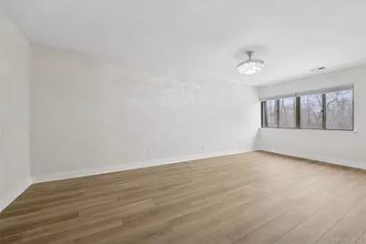 70 Pheasant Run, Roslyn, NY 11576 - Photo 14