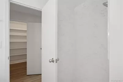 70 Pheasant Run, Roslyn, NY 11576 - Photo 10