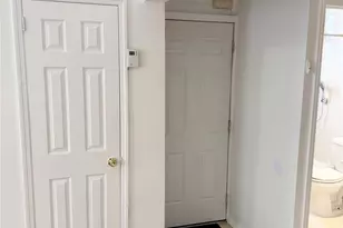 18-31 25th Rd, Astoria, NY 11102 - Photo 8