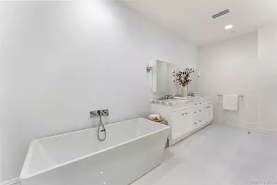 2 Weaver Street #12, Scarsdale, NY 10583 - Photo 12