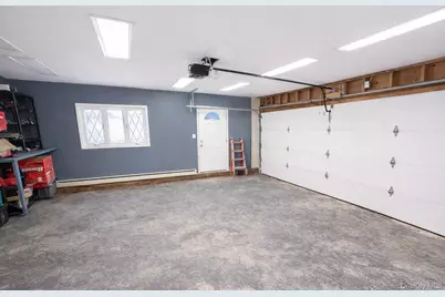 132 Midwood Avenue, Nesconset, NY 11767 - Photo 38