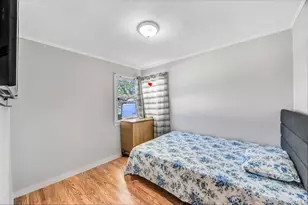 179 Sterling Rd, Elmont, NY 11003 - Photo 16