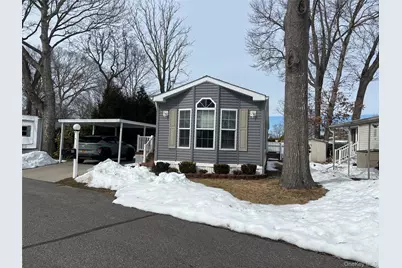 1661 Old Country Road #69, Riverhead, NY 11901 - Photo 2