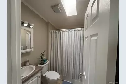 1661 Old Country Road #69, Riverhead, NY 11901 - Photo 10