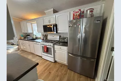 1661 Old Country Road #69, Riverhead, NY 11901 - Photo 20