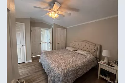 1661 Old Country Road #69, Riverhead, NY 11901 - Photo 26
