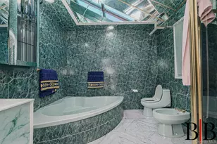 215 Arkansas Dr, Brooklyn, NY 11234 - Photo 30