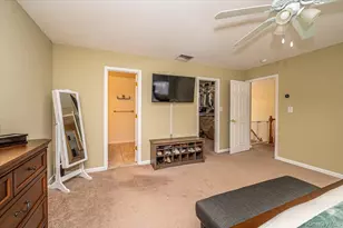 47 Cobblestone Dr, Shoreham, NY 11786 - Photo 16