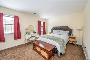 47 Cobblestone Dr, Shoreham, NY 11786 - Photo 28