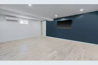 1972 Russell Street, North Bellmore, NY 11710 - Photo 28