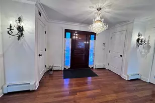 35 Moss Ln, Jericho, NY 11753 - Photo 12