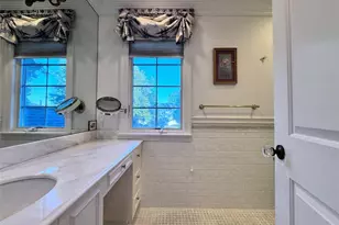 35 Moss Ln, Jericho, NY 11753 - Photo 20