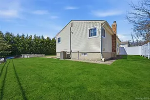 210 Bellerose Ave, East Northport, NY 11731 - Photo 24