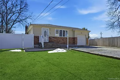 210 Bellerose Avenue, East Northport, NY 11731 - Photo 1