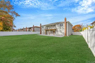 54 Evergreen St, West Babylon, NY 11704 - Photo 16