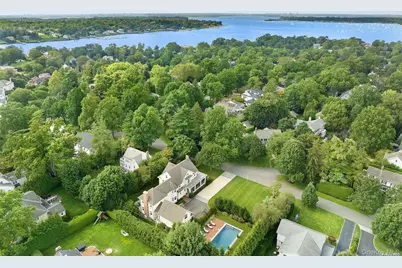 50 South Drive, Manhasset, NY 11030 - Photo 34