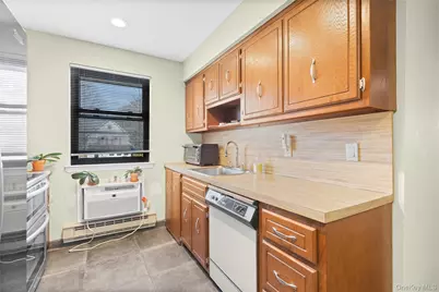 534 Bedford Avenue #A2, Bellmore, NY 11710 - Photo 8