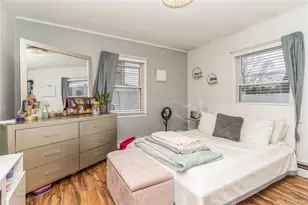 20 Peacock Ln, Levittown, NY 11756 - Photo 10