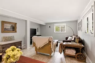 26 Clarendon St, Dix Hills, NY 11746 - Photo 10