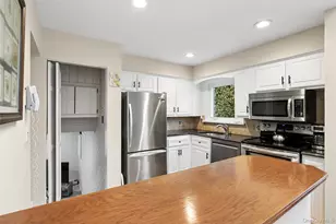 2644 Pine Ct, North Bellmore, NY 11710 - Photo 12