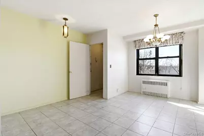 90-60 Union Turnpike #4F, Glendale, NY 11385 - Photo 6