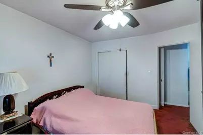 73-25 Cook Avenue, Middle Village, NY 11379 - Photo 12