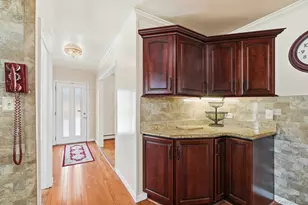 1028 Thomas Ave, Baldwin, NY 11510 - Photo 14