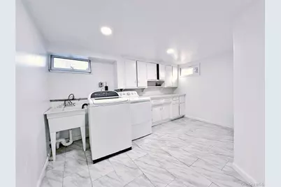 14 Willets Drive, Syosset, NY 11791 - Photo 12