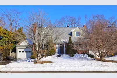 14 Willets Drive, Syosset, NY 11791 - Photo 1