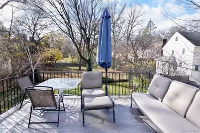 566 N Columbus Avenue, Mount Vernon, NY 10552 - Photo 10