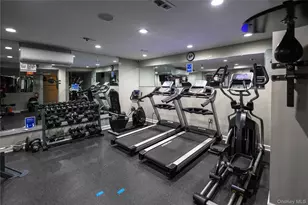 1874 Pelham Pkwy S, Bronx, NY 10461 - Photo 16