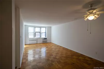 1874 Pelham Parkway S #3B, Bronx, NY 10461 - Photo 6