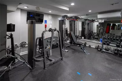 1874 Pelham Parkway S #3B, Bronx, NY 10461 - Photo 18