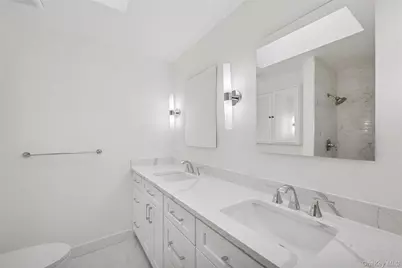 70 Pheasant Run, Roslyn, NY 11576 - Photo 20