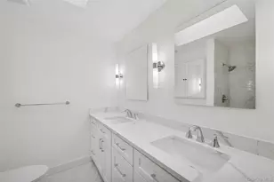 70 Pheasant Run, Roslyn, NY 11576 - Photo 20