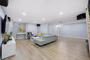 163-40 19th Ave, Whitestone, NY 11357 - Photo 20