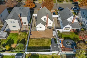 163-40 19th Ave, Whitestone, NY 11357 - Photo 30