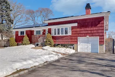 43 Westchester Avenue, West Babylon, NY 11704 - Photo 4