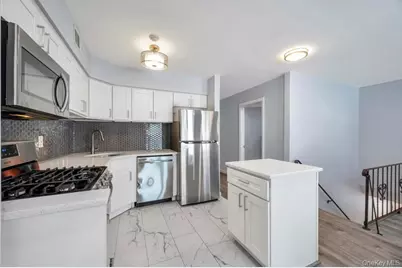 348 Artist Lake Drive, Middle Island, NY 11953 - Photo 16