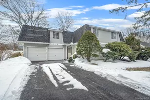 22 Meyer Ln, Medford, NY 11763 - Photo 2