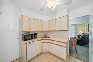 8 Juniper Ct, Selden, NY 11784 - Photo 4