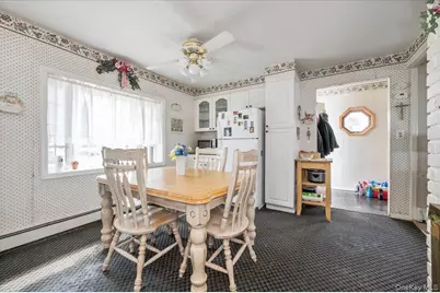 38 Celestial Lane, Levittown, NY 11756 - Photo 6