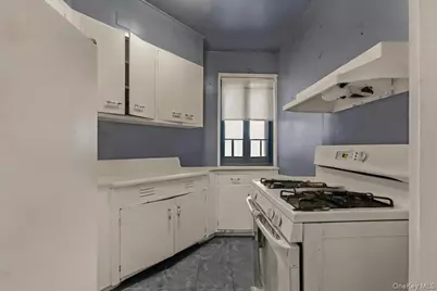 1503 Metropolitan Avenue #5A, Bronx, NY 10462 - Photo 8