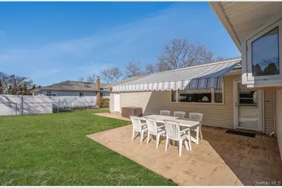 8 Leeward Lane, Commack, NY 11725 - Photo 16