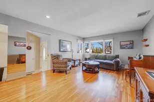 8 Leeward Ln, Commack, NY 11725 - Photo 2