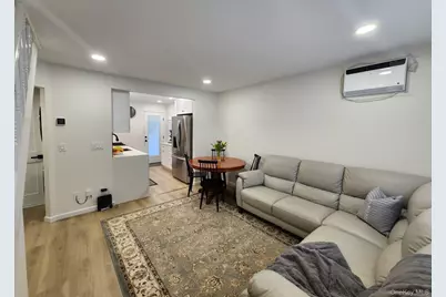 46 W Clearwater Road, Lindenhurst, NY 11757 - Photo 6