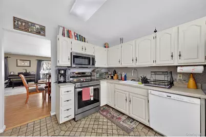 325 Cornwall Meadows Lane, Patterson, NY 12563 - Photo 6