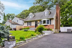 31 Circle Dr, East Northport, NY 11731 - Photo 2