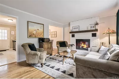 31 Circle Drive, East Northport, NY 11731 - Photo 6