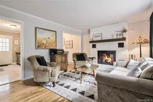 31 Circle Dr, East Northport, NY 11731 - Photo 6